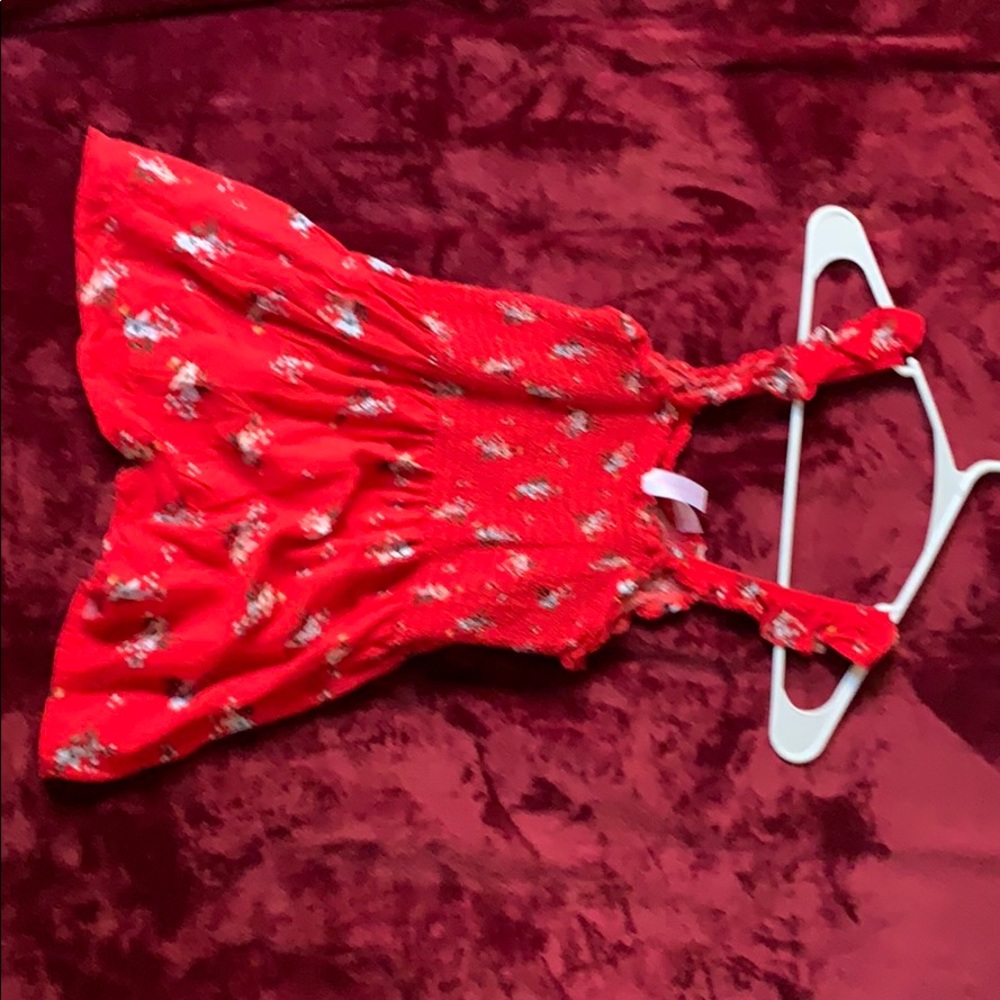 Red spaghetti strap blouse - Picture 2 of 3